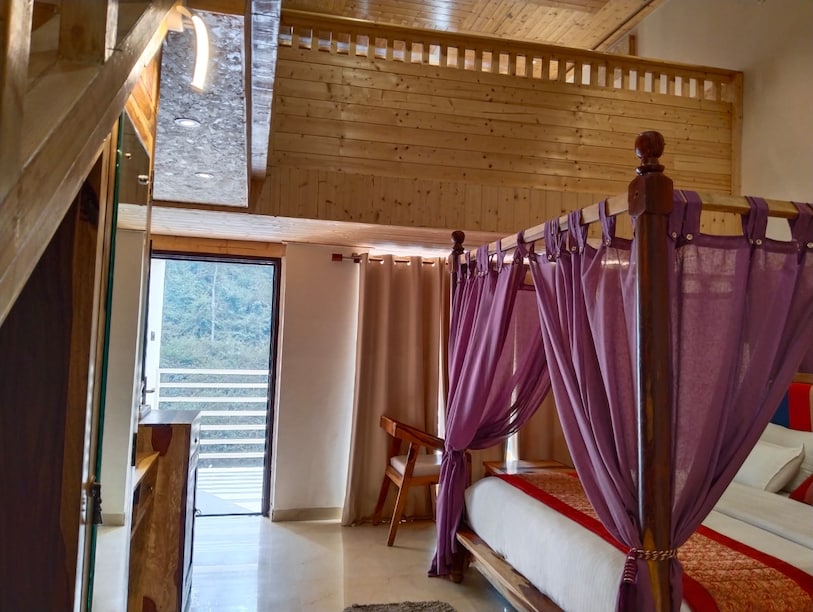 best deluxe room in lansdowne uttarakhand