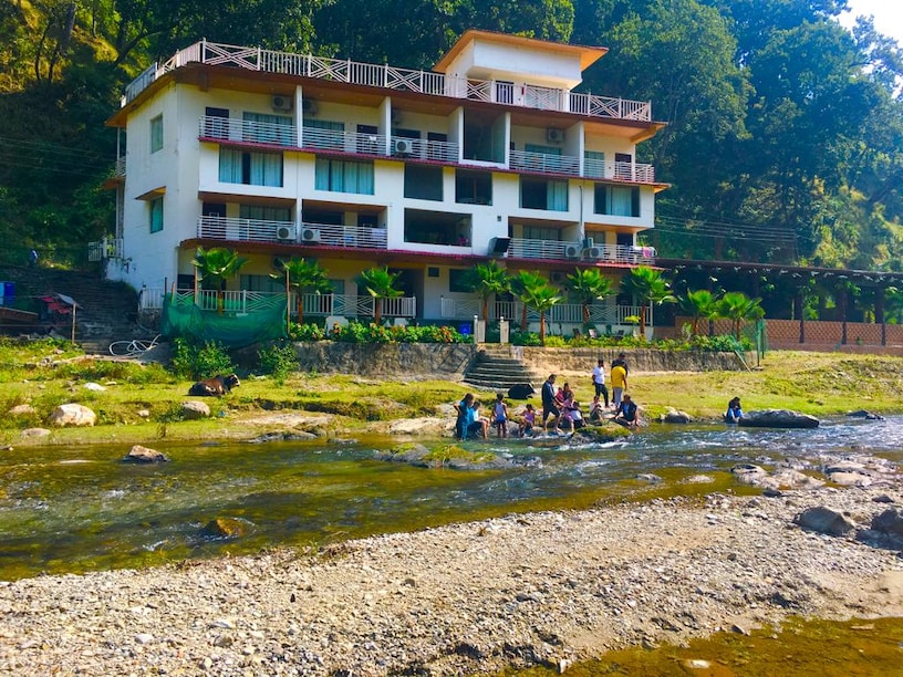 %Resort In Lansdowne% %7 hills 9911125253% %best resort in lansdowne%
