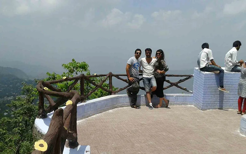%Resort In Lansdowne% %7 hills 9911125253% Tip-in-Top viewpoint lansdowne